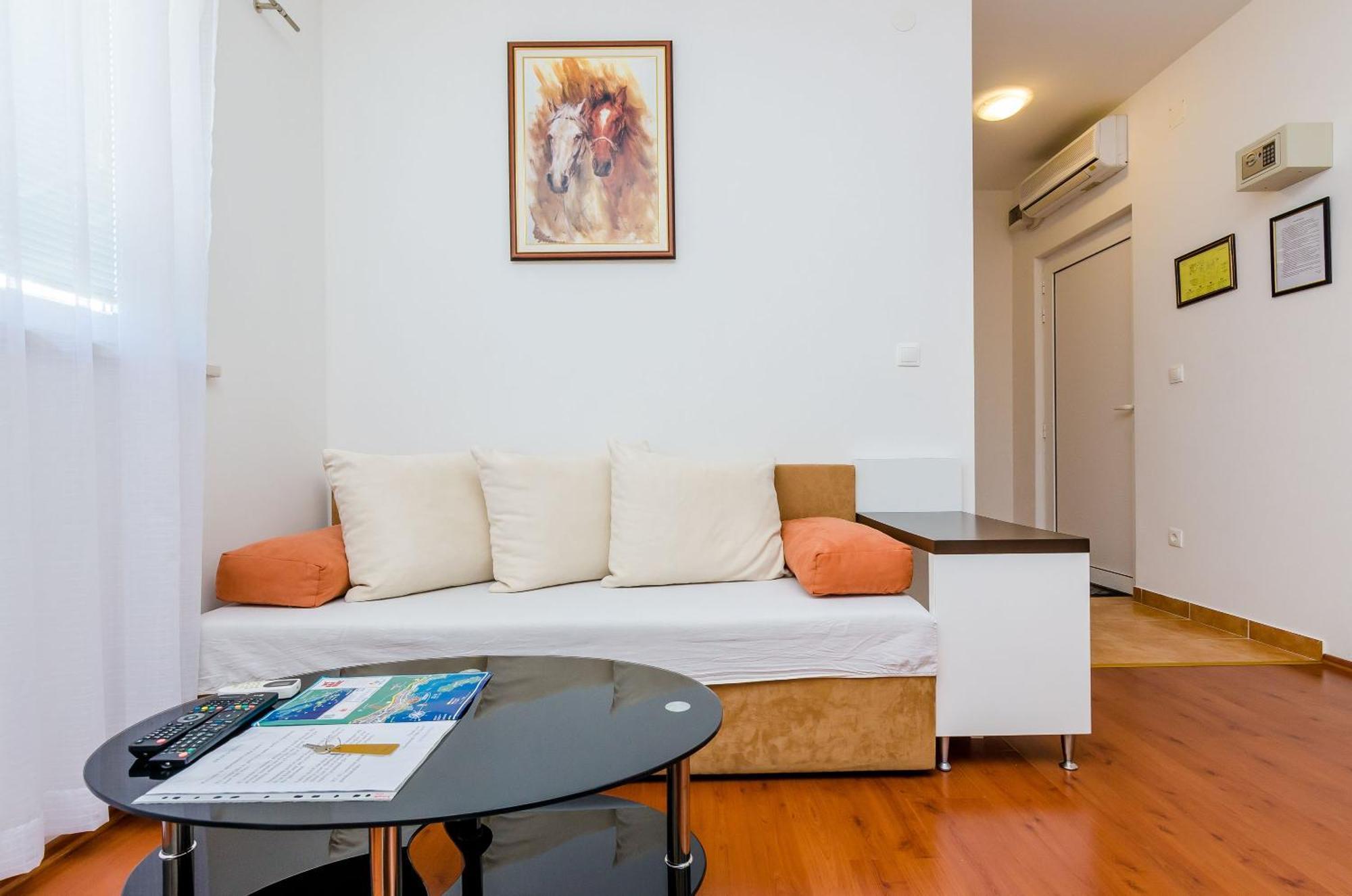 Apartments Villa Aura - Adult Only Dubrovnik Buitenkant foto