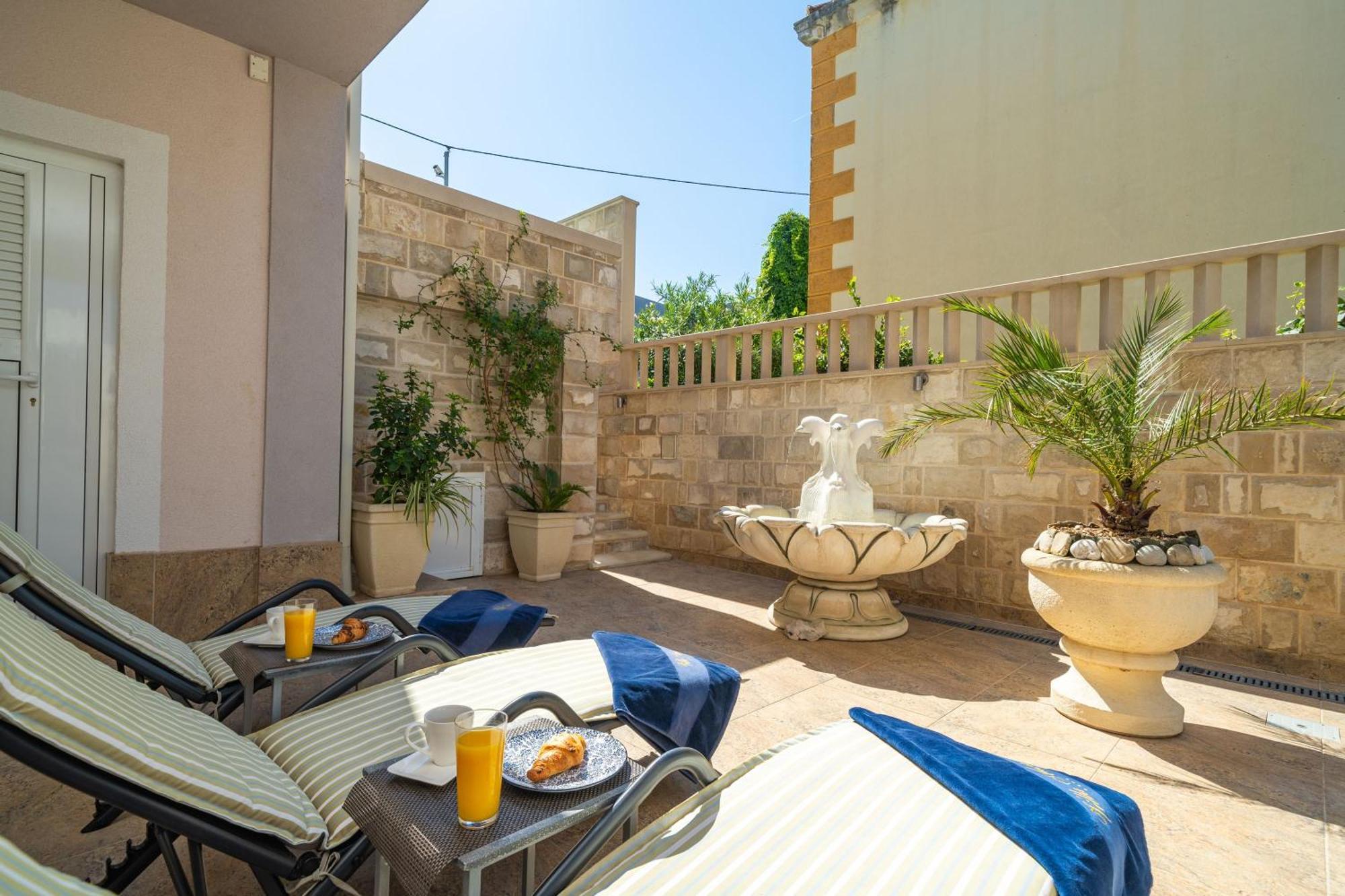 Apartments Villa Aura - Adult Only Dubrovnik Buitenkant foto