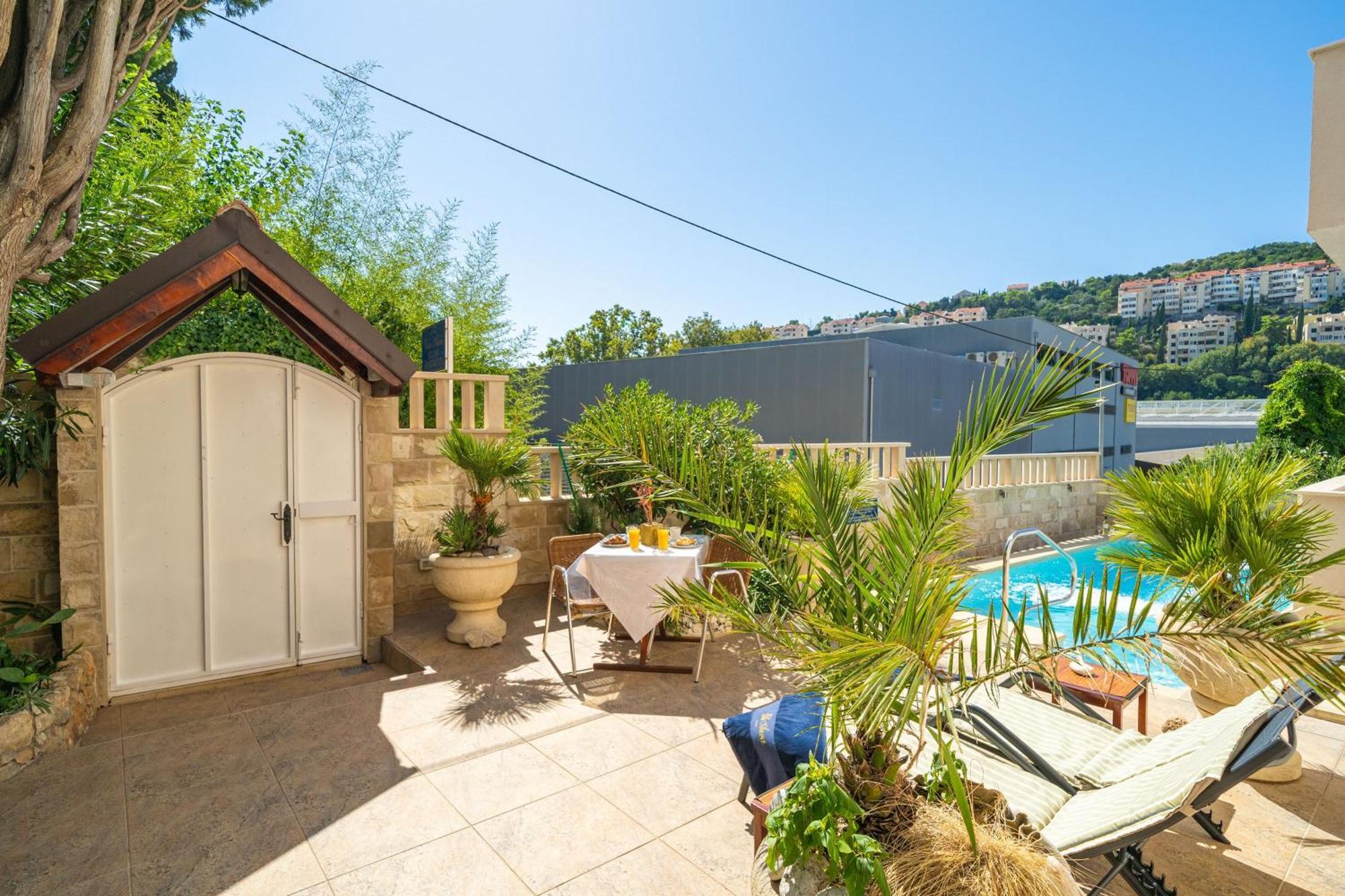 Apartments Villa Aura - Adult Only Dubrovnik Buitenkant foto